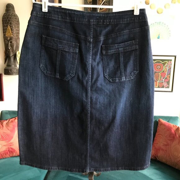 LIZ CLAIBORNE size 10 Dark Wash Blue Stretch Denim Button Front Modest Skirt - Picture 3 of 4